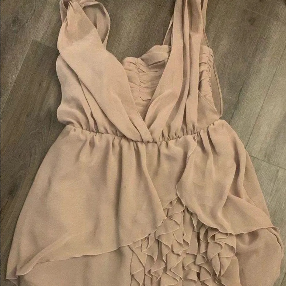 Elegant Beige Sleeveless Dress